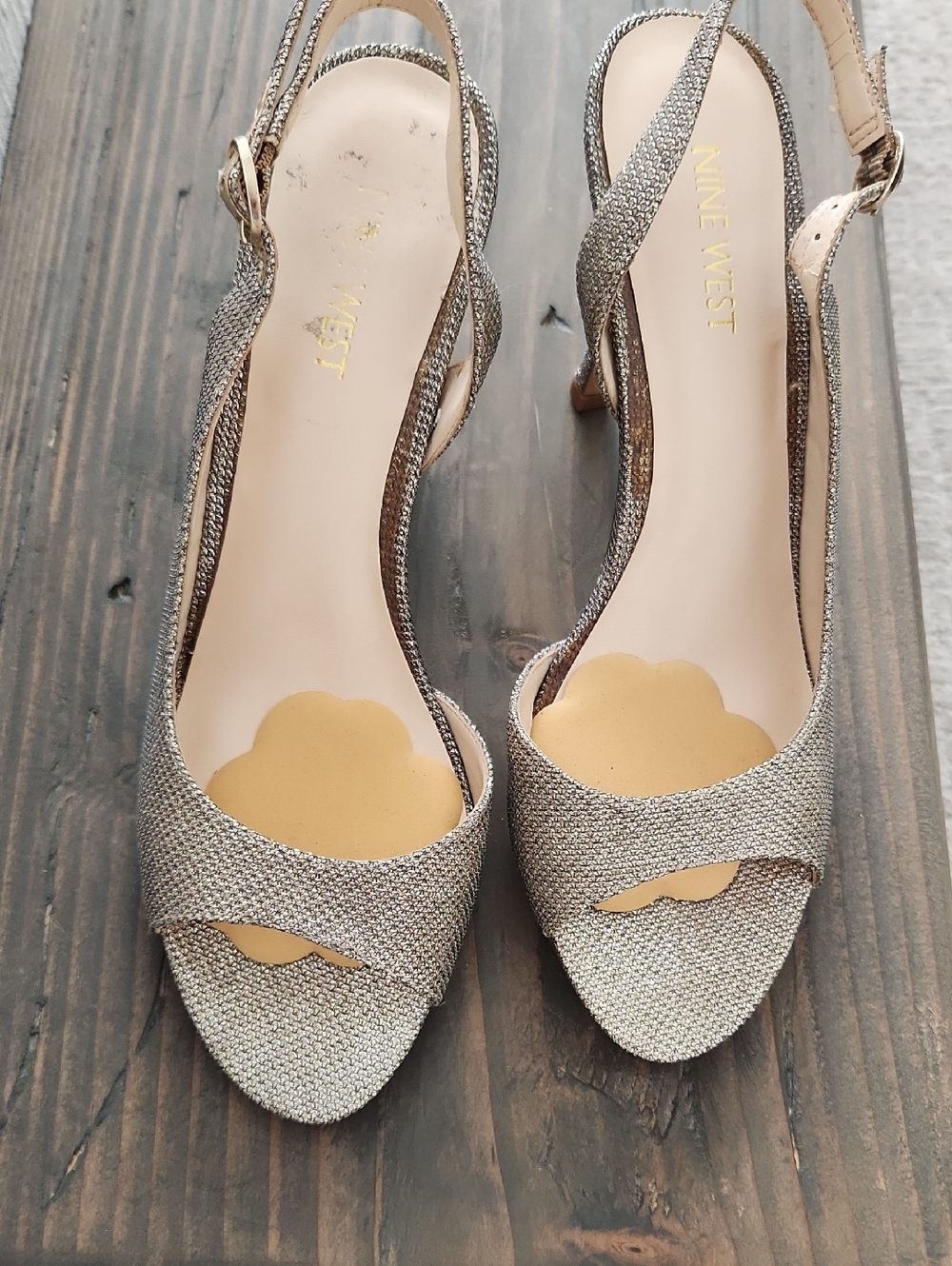 NWOT Nine West Metallic Heels